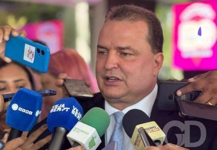 Max nega omissão da AL em fiscalizar BRT e cobra punição para Consórcio