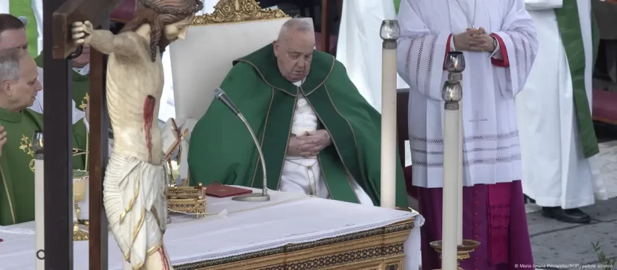 O que é infecção polimicrobiana, que atinge papa Francisco?