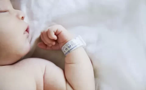 Fumaça de queimadas na gravidez pode afetar o peso do bebê