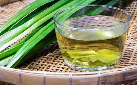 Chá de capim-cidró auxilia na digestão: como preparar e mais benefícios