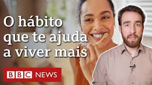 Como escovar os dentes pode prolongar nossa vida