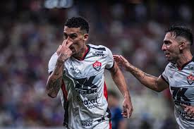 Com Carpini no comando, Vitória tem a maior sequência invicta entre os times da Série A