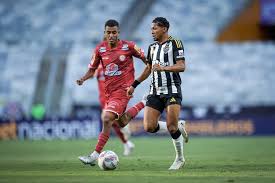 Em estreia de dupla ex-Palmeiras, Atlético-MG vence o Tombense e larga na frente na semifinal do Mineiro