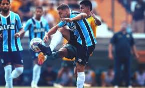 Com um a menos, Grêmio vence Ypiranga e enfrenta o Juventude na semifinal do Campeonato Gaúcho