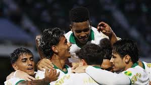 Com dois de Estêvão, Palmeiras goleia o Guarani e volta a vencer no Paulista antes de Derby