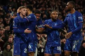 De virada, Chelsea vence West Ham e volta ao G4 do Campeonato Inglês