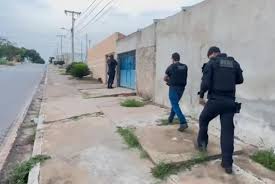 Polícia Civil cumpre 13 mandados contra grupo criminoso que roubou empresas no Distrito Industrial de Cuiabá