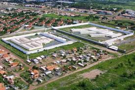 Governo de Mato Grosso transfere líder criminoso para penitenciária federal no Paraná 