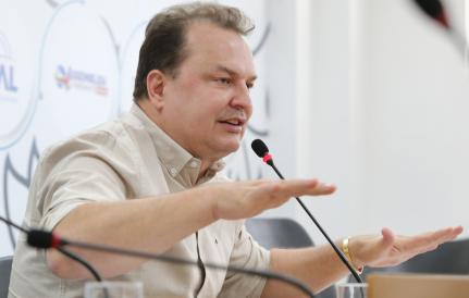 Max contesta pedido por mais sessões na AL; ‘não é prático’