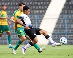 Corinthians esbarra na defesa do Cuiabá e fica no empate sem gols pelo Brasileiro sub-20