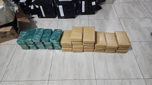 PM e PRF apreendem 44 quilos de drogas e causam prejuízo de cerca de R$ 1 milhão às facções criminosas