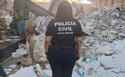 Polícia Civil descarta mais de 2,5 toneladas de documentos sem mais validade jurídica