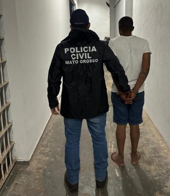 Homem é preso pela Polícia Civil logo após praticar roubo a posto de combustível em Várzea Grande