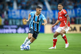 Internacional soma oito clássicos seguidos sem derrota contra o Grêmio; veja números