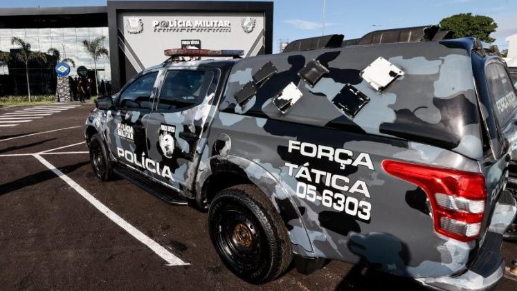 Força Tática apreende armas de fogo utilizadas por quadrilha em roubo; suspeitos morrem em confronto