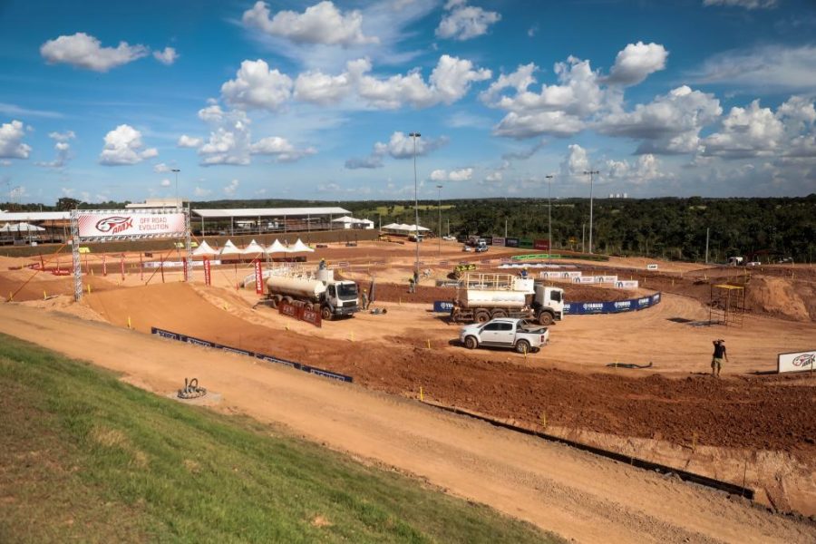 MT:  Parceria entre Secel e Semob garante linha especial de ônibus para Campeonato de Motocross no Parque Novo Mato Grosso