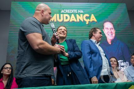 Flávia e Abilio podem ficar até 10 anos como prefeitos com proposta que tramita no Senado