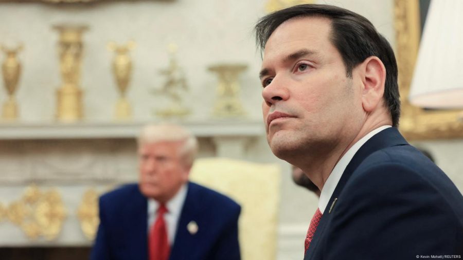 Ataques ao STF ultrapassam fronteiras com ameaça a Moraes