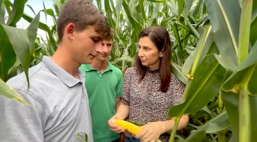 MT:  ESPECIAL DIA DAS MÃES:   “Ser mãe no agro é inspiração”, diz ex-professora e produtora em Mato Grosso