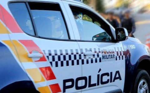 Polícia Militar prende dois homens por sequestro e tortura de motociclista de aplicativo