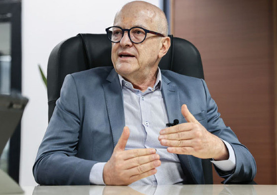 MT:  CRISE DOS CONSIGNADOS:    Ao admitir erro e ressarcimento, Pivetta contraria posição de Mauro