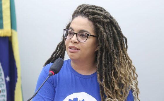 EDUCAÇÃO:  Universidades e estudantes cobram orçamento para atingir metas do novo Plano Nacional de Educação