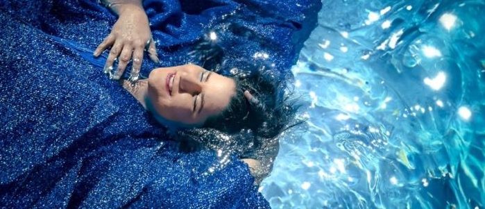 Cantora Estela Ceregatti faz show gratuito para lançar álbum contemplado em edital da Secel