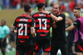 Filipe Luís admite surpresa com vitória do Flamengo sobre o Chelsea