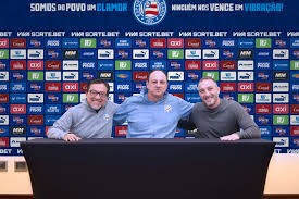 Bahia renova contrato de Rogério Ceni até o final de 2027