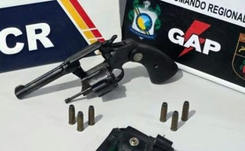 Polícia Militar prende homem que ameaçou irmão com arma de fogo em Barra do Garças