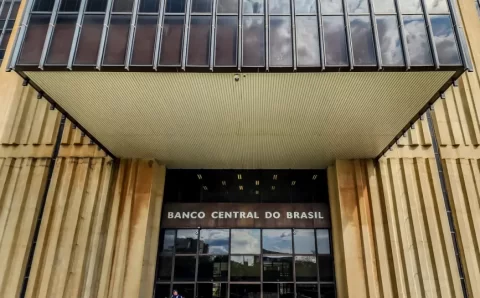 Copom decide nesta quarta-feira se pausa ciclo de alta na Taxa Selic
