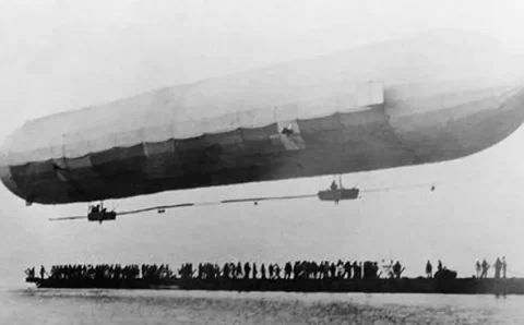 Há 125 anos, o 1° zepelim levantava voo nos céus Alemanha