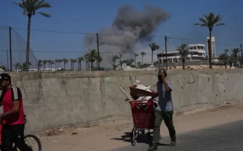 Tanques de Israel avançam por nova área no centro de Gaza
