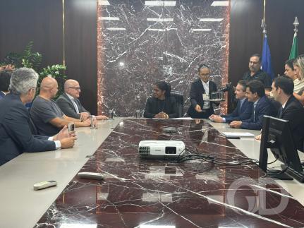 Reunião define que Santa Casa vai a leilãoe edital será lançado em breve