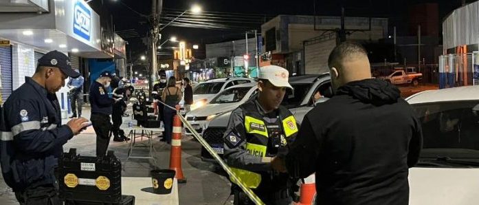 Duas edições da Operação Lei Seca resultam em 13 prisões e 26 veículos removidos em Cuiabá