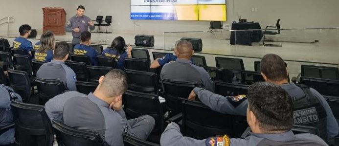 Ager e Polícia Militar participam de treinamento conjunto sobre fiscalização do transporte intermunicipal