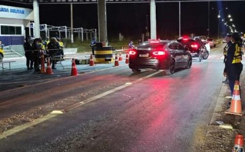 Operação termina com 42 autos de infração de trânsito aplicados e remoção de 21 veículos