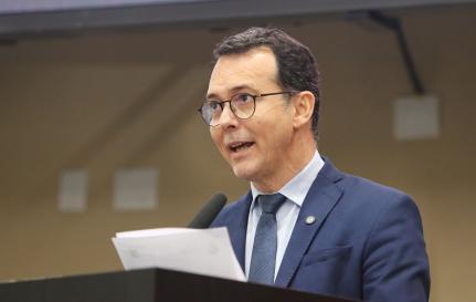 Lúdio denfede união em eleição do partido no domingo