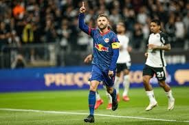 Corinthians leva gol no último lance e perde do Bragantino em casa pelo Brasileiro