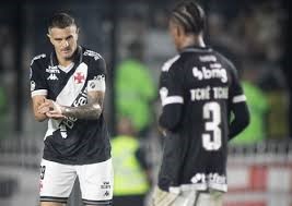 Internacional x Vasco: veja prováveis escalações e onde assistir ao duelo pelo Brasileirão