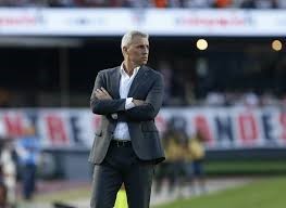 Crespo admite desgaste, mas quer São Paulo lutando em “todas as frentes”