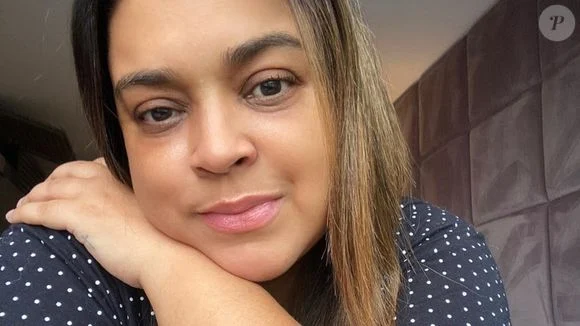 Morte de Preta Gil: Carolina Ferraz, de ‘História de Amor’, segura choro ao vivo no adeus emocionado à filha de Gilberto Gil. ‘Amava a vida’