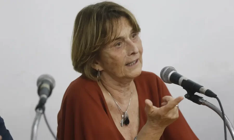 Política brasileira não enxerga ciência como solução, diz pesquisadora