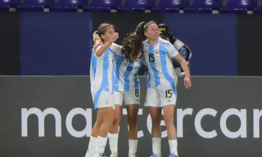 Argentina vence Chile e vira líder do Grupo A na Copa América Feminina