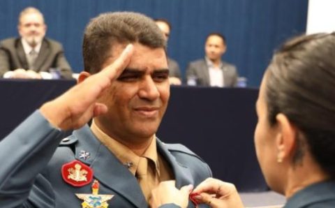 Corpo de Bombeiros entrega de medalhas a militares e civis em cerimônia dos 61 anos da corporação