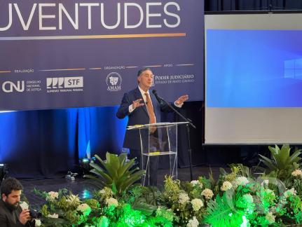 ‘Quem pensa diferente não é meu inimigo’, afirma ministro do STF