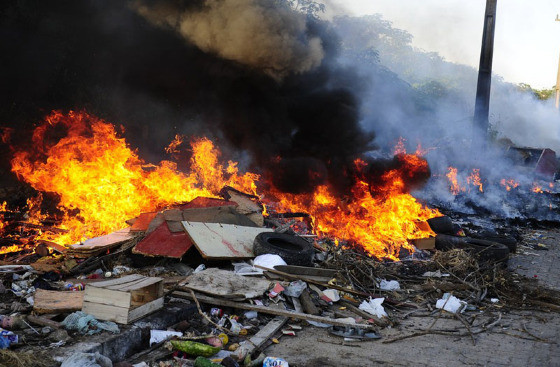MT:  DADOS DO IBGE:   Coleta avança, mas 255 mil moradores ainda queimam o lixo em MT