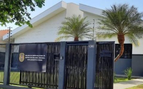 Polícia Civil prende mulher investigada por estupro de vulnerável