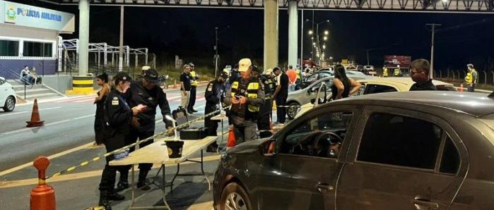 Lei Seca prende quatro condutores e remove 22 veículos na estrada de Chapada dos Guimarães