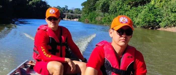 Corpo de Bombeiros resgata corpo às margens do Rio São João